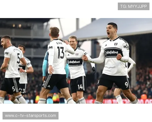 曼联迎接热刺挑战,争四压力山大